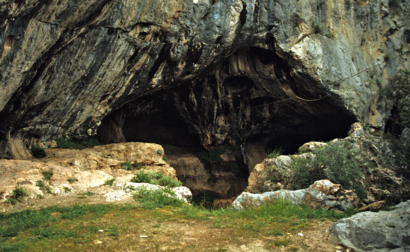Karain-mağarası